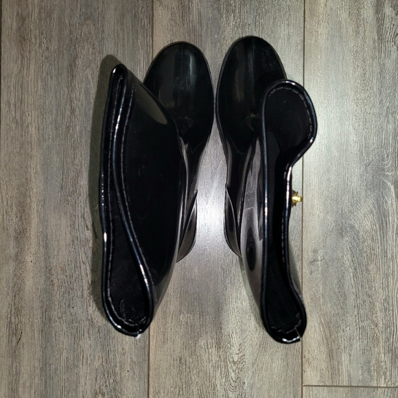 Unlisted by Kenneth Cole Zip Rain Boots - Picture 10 of 15